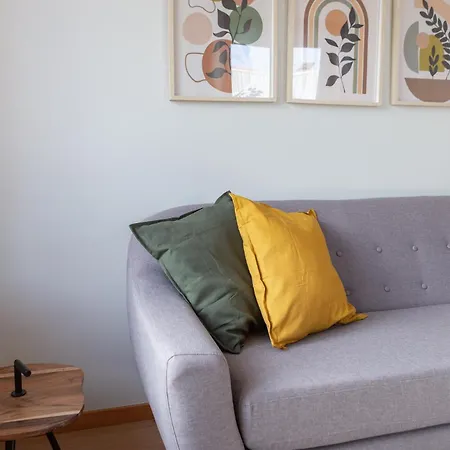 2c 3 Min From The Apartment