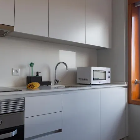 2c 3 Min From The Apartment