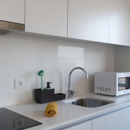 2c 3 Min From The Apartment *