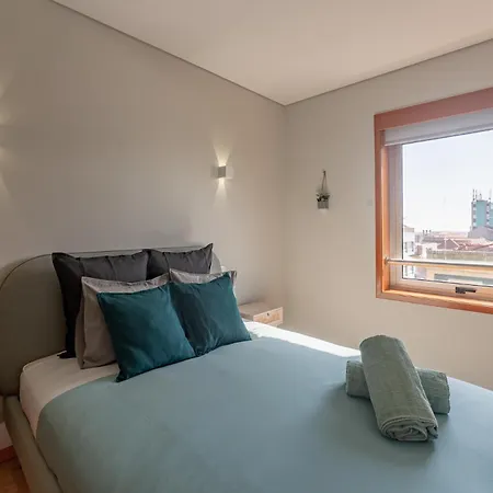 2c 3 Min From The Apartment