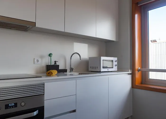 2c 3 Min From The Apartment