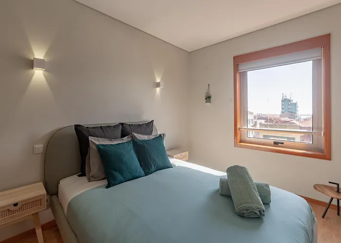 2c 3 Min From The Apartment